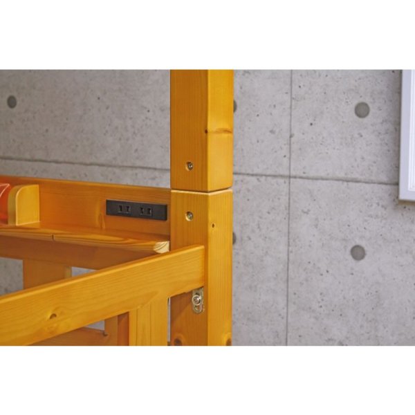 画像7: おしゃれなバイカラーデザインが大人気！北欧パイン材仕様三段ベッド【Clive】