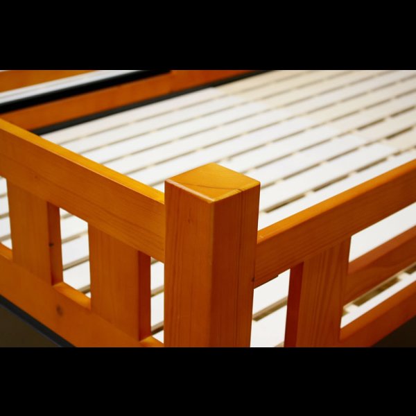 画像9: 棚照明付き・北欧パイン材仕様おしゃれデザイン二段ベッド【Clive】お買い得