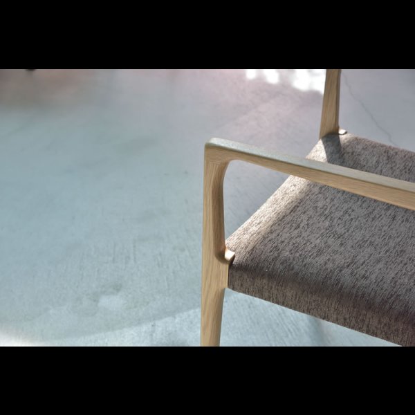 画像17: デザインが美しい日本製ダイニングチェア【Fabian】選べる肘タイプ