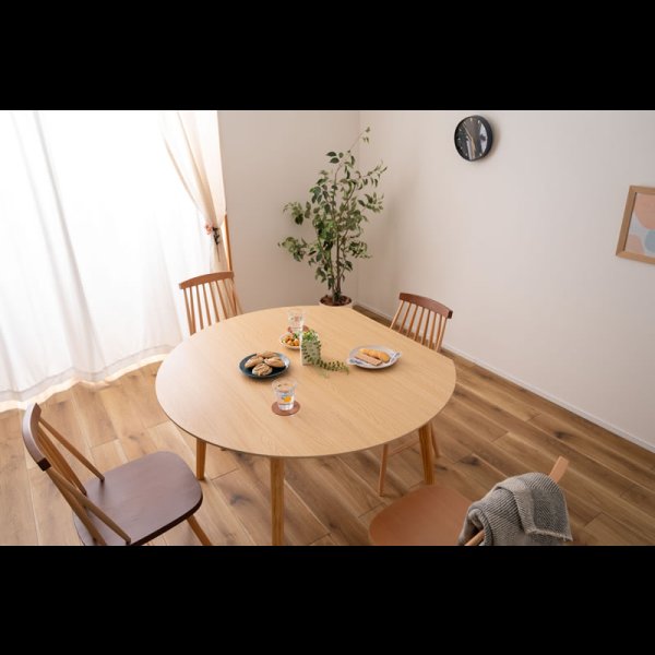 画像8: 変形ラウンドテーブル 【Simeon】 省スペースに設置可能