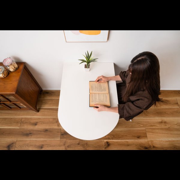 画像15: 壁付けも出来る！ミニマルデザインダイニングテーブル【Adela】