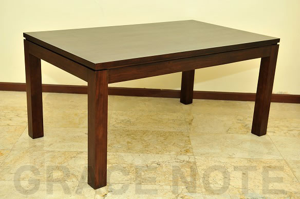 アジアン家具 木目の美しさを生かすシンプルテーブル