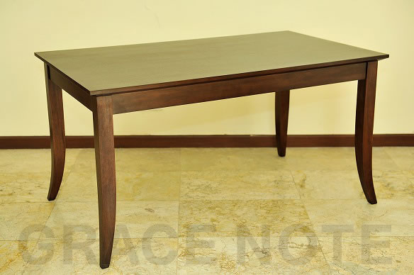 アジアン家具 木目の美しさを生かすおしゃれテーブル