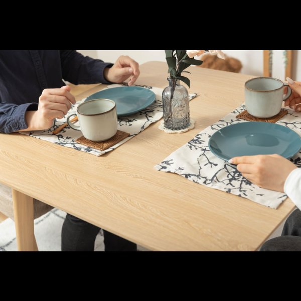 画像13: コンパクトスクエアテーブルダイニングセット【Daniela】 (13)