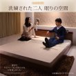 画像6: キング・クイーンサイズ対応！棚・コンセント付きフロアベッド【Isis】イシス (6)