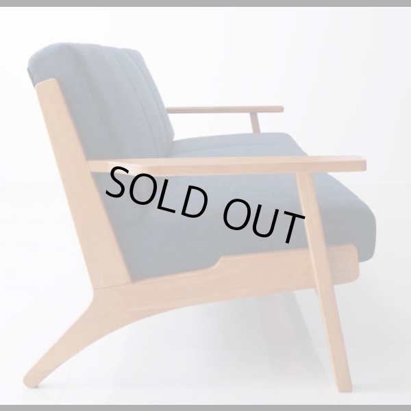 画像7: 北欧デザインおしゃれ木肘ソファ【Lulea】ルレオ (7)